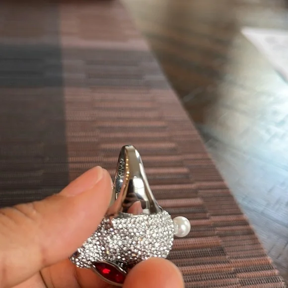 Kate Spade Big Bunny Sparkly Statement Ring - Picture 8 of 16